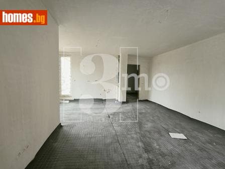 Тристаен, 119m²