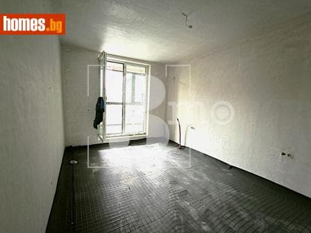 Тристаен, 119m²