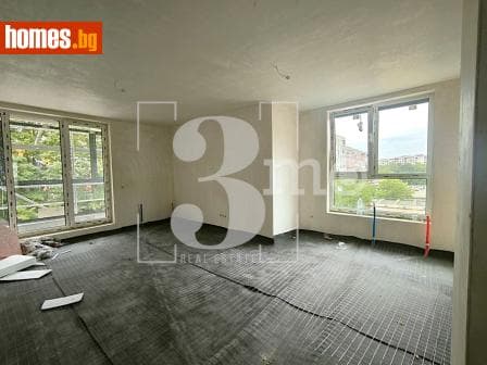 Тристаен, 120m²