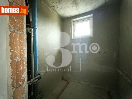 Тристаен, 120m²