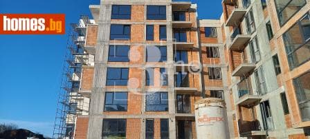 Тристаен, 99m²