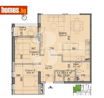 Тристаен, 102m²