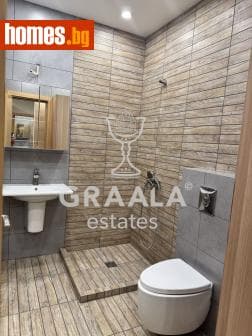 Тристаен, 145m²
