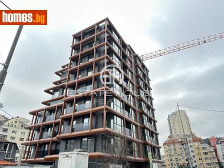 Тристаен, 110m²