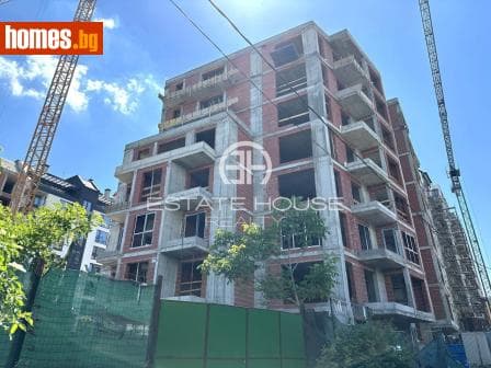 Тристаен, 124m²