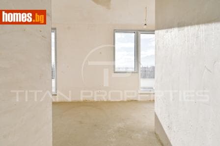Тристаен, 130m²