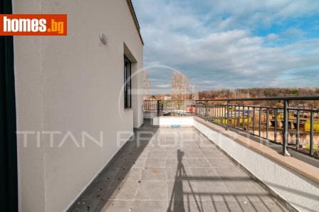 Тристаен, 130m²