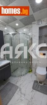 Тристаен, 117m²