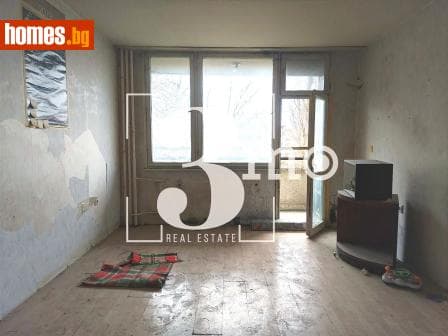Тристаен, 86m²