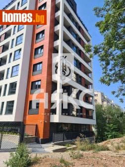 Тристаен, 154m²