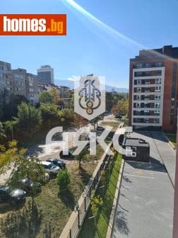 Тристаен, 154m²