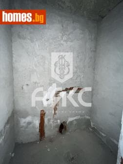 Двустаен, 106m²