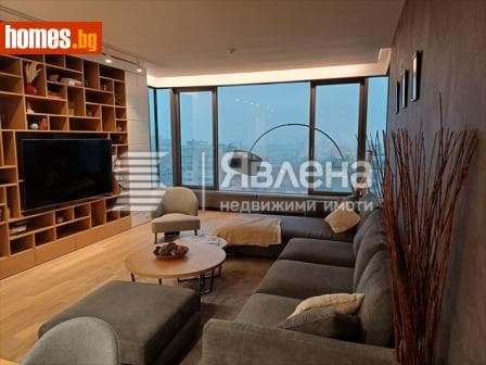 Тристаен, 131m²