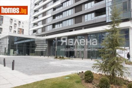 Тристаен, 131m²