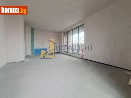 Тристаен, 103m²