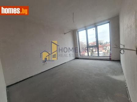 Тристаен, 103m²