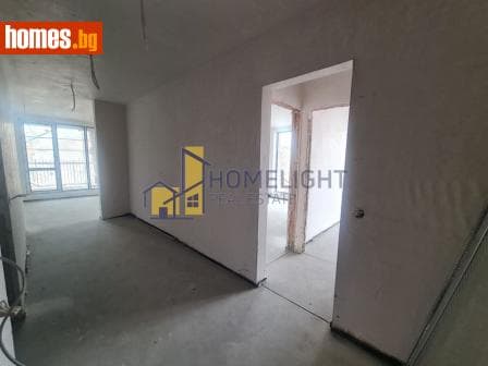 Тристаен, 103m²