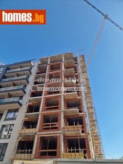 Тристаен, 125m²