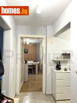 Двустаен, 64m²