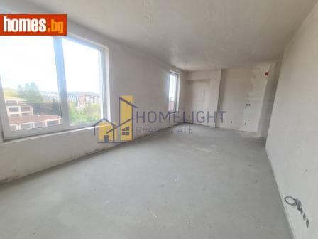 Тристаен, 98m²