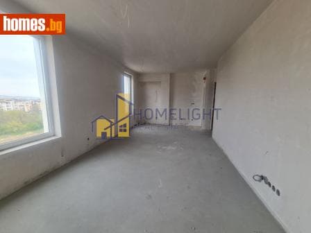 Тристаен, 98m²