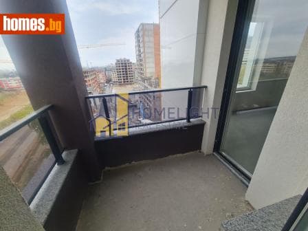 Тристаен, 98m²