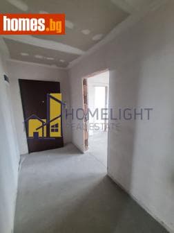 Тристаен, 107m²