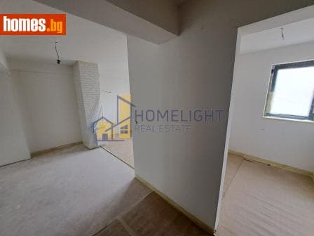Тристаен, 133m²