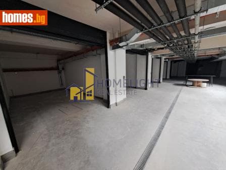 Тристаен, 133m²
