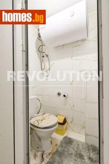 Тристаен, 68m²