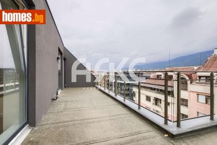 Тристаен, 155m²