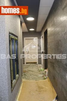 Тристаен, 113m²