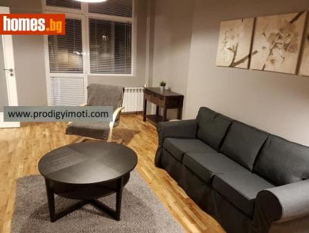 Тристаен, 89m²