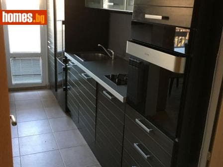 Двустаен, 82m²