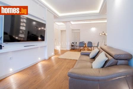 Тристаен, 86m²