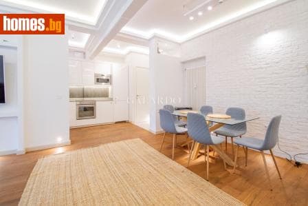 Тристаен, 86m²