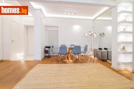 Тристаен, 86m²
