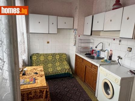 Едностаен, 46m²