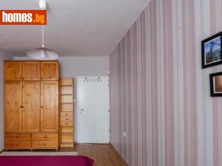 Тристаен, 110m²