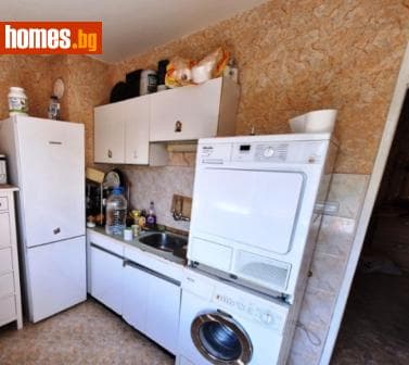 Едностаен, 45m²