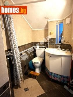 Тристаен, 79m²