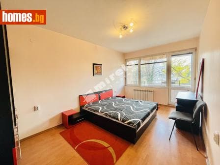 Тристаен, 113m²
