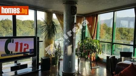 Тристаен, 132m²