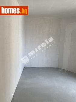 Тристаен, 100m²