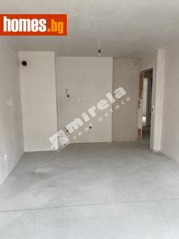 Тристаен, 100m²
