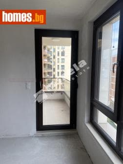 Тристаен, 100m²