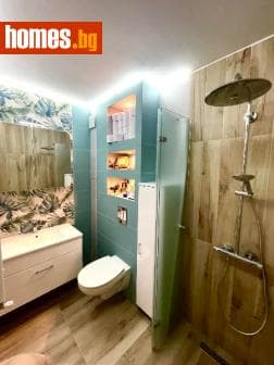 Двустаен, 67m²