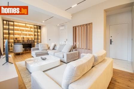 Тристаен, 119m²