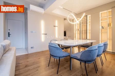 Тристаен, 119m²