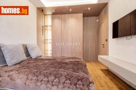 Тристаен, 119m²